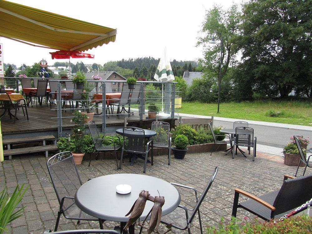 Hotel Zur Burg Nuerburg Ngoại thất bức ảnh