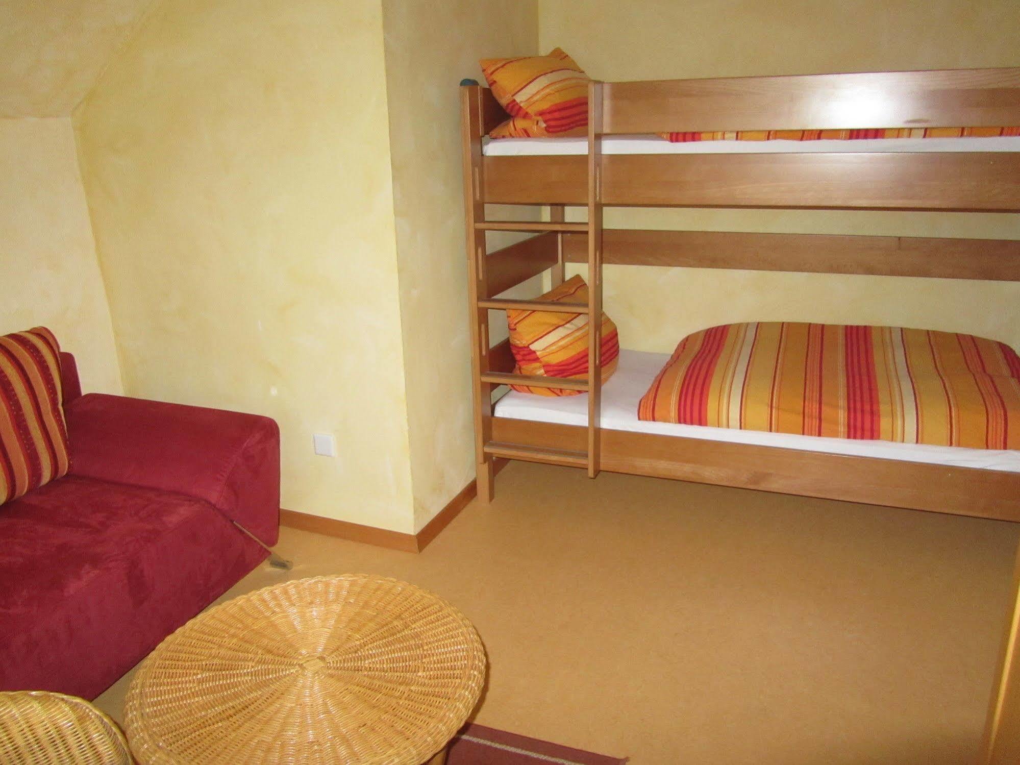 Hotel Zur Burg Nuerburg Ngoại thất bức ảnh